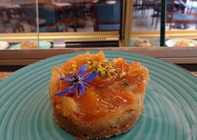 Gateau avec abricots, recette sablé abricots du restaurant"Les Délices du Cotentin" à Sainte mère église.